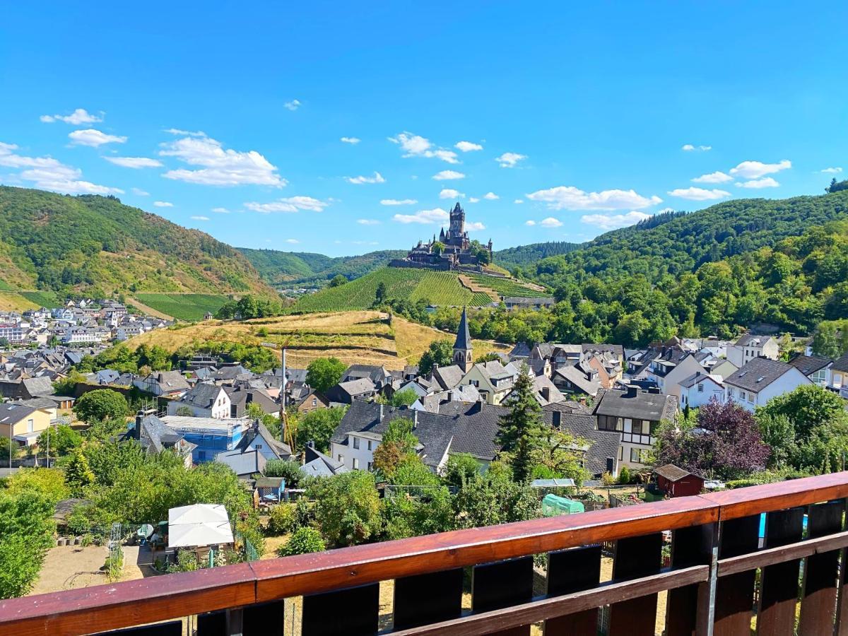 Burg Panorama Blick Moderne Zentrale Fewo Cochem Esterno foto